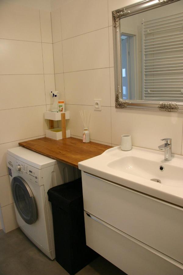 Apartament zielony Konin  Buitenkant foto