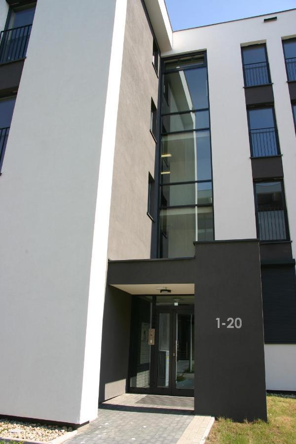 Apartament zielony Konin  Buitenkant foto