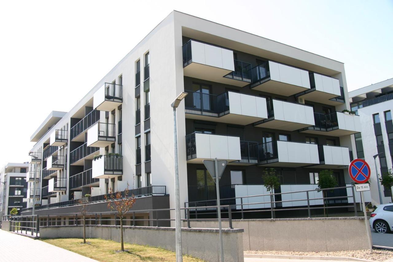 Apartament zielony Konin  Buitenkant foto